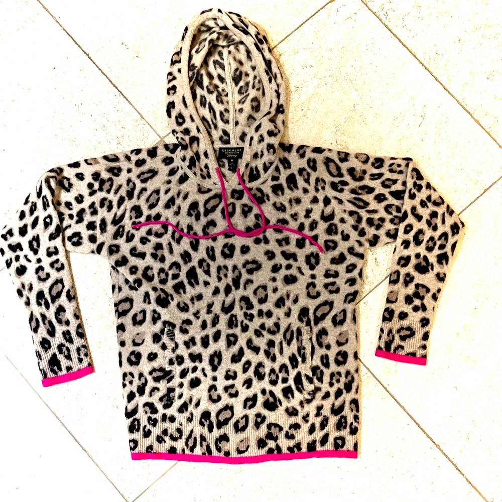 Cashmere leopard print hoodie